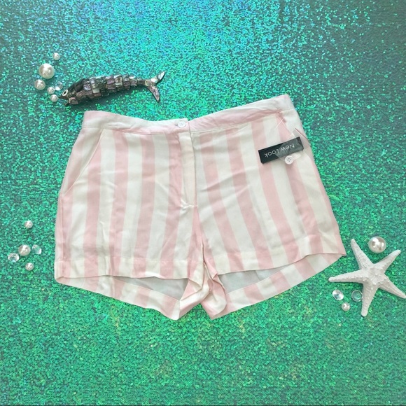 Pants - 🎀 NEW LOOK 👀 pink & white striped shorts 🎀
